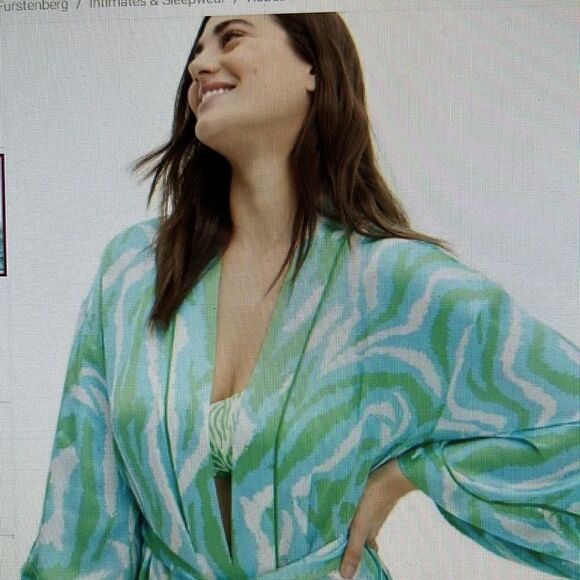 DVF Long Satin Disco 🪩 Zebra 🦓 Green Tie Robe 👘 Gorgeous! - Picture 12 of 17